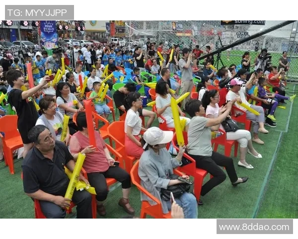 杜汶泽足球热潮席卷全城球迷热情高涨共庆足球盛宴